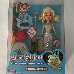 Harajuku Lovers GWEN Cool doll 2006